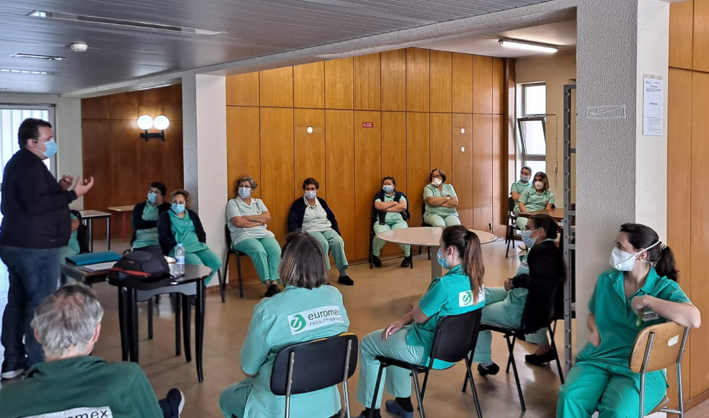 IPO Porto garante vacinação dos trabalhadores de limpeza e vigilância até meados de Junho